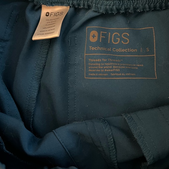 Figs Alps Blue Scrub Set - Picture 4 of 4
